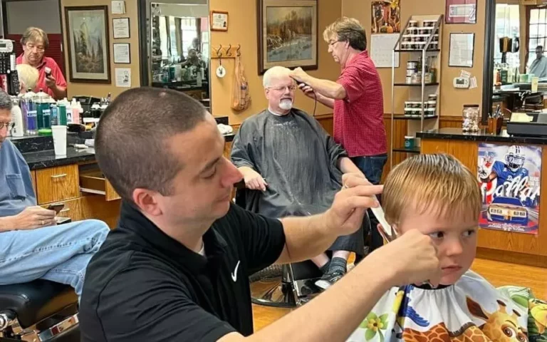 Mustang Barbers website on multiple devices